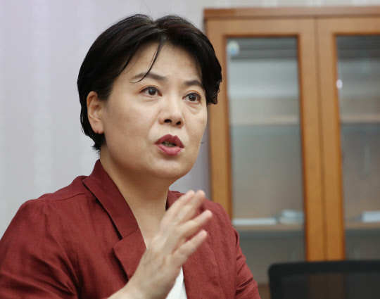 지난 7월28일 국민의힘 대선주자인 윤희숙 의원이 국회 의원회관 사무실에서 연합뉴스와 인터뷰하고 있다.연합뉴스